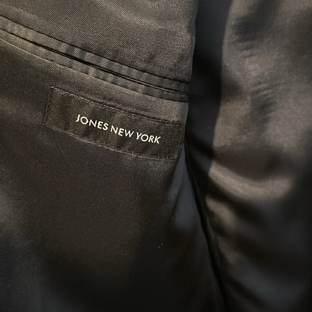 Suit Jacket - Picture 4 of 8
